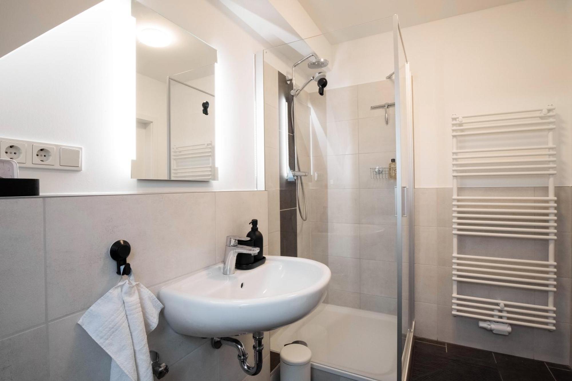 Moderne Wohnung - Naehe Messe / Flughafen Lohmar Exteriör bild